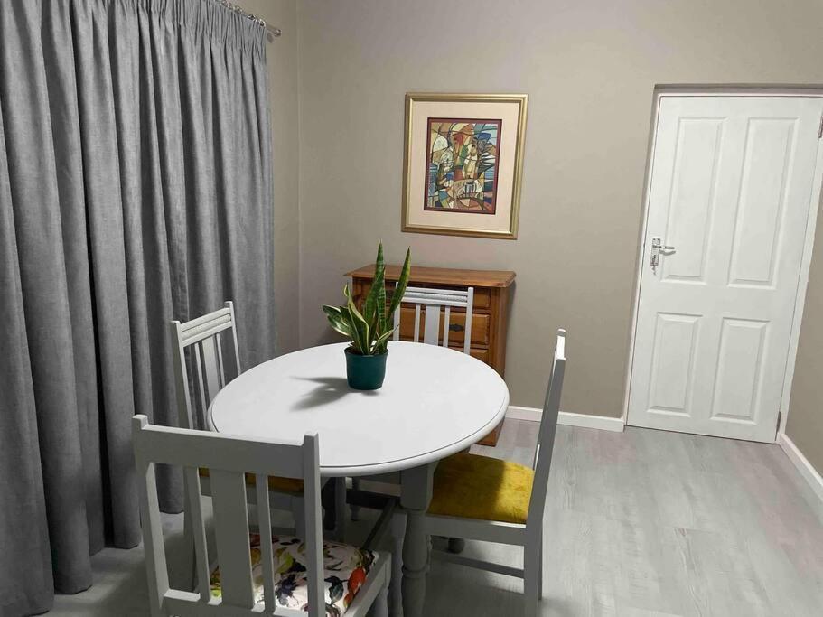 The Studio Colchester Bagian luar foto